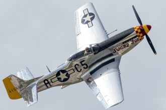Why Many US WW2 Planes Used In Battle Were Left Shiny, Silver & Unpainted