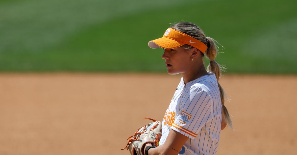 SEC softball player tosses fastest pitch ever in NCAA Super Regional