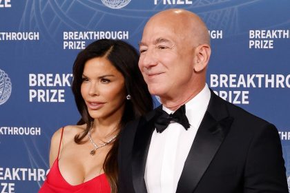 Lauren Sanchez and Jeff Bezos take break from wedding planning for unique date night