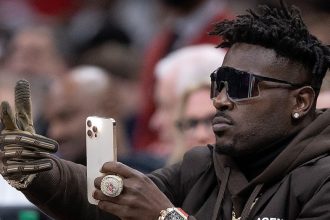 Antonio Brown raises eyebrows with social media posts amid reports he’s wanted for alleged attempted murder