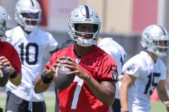 Raiders’ Chip Kelly raves about Geno Smith, says his football acumen makes him ‘literally like a second coach’