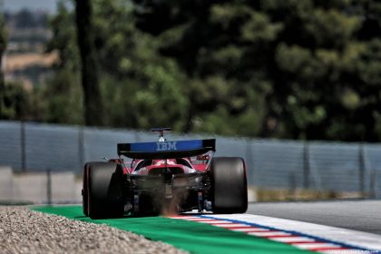 Une journée ‘plus positive que prévu’ pour Leclerc, une SF-25 ‘pas bonne’ pour Hamilton