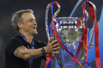 UEFA Champions League: Managers who have won titles with 2 different clubs