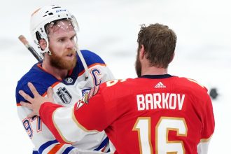 Looking back on first Stanley Cup Final between Oilers, Panthers