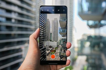 Why I recommend this OnePlus phone over the S25 Ultra