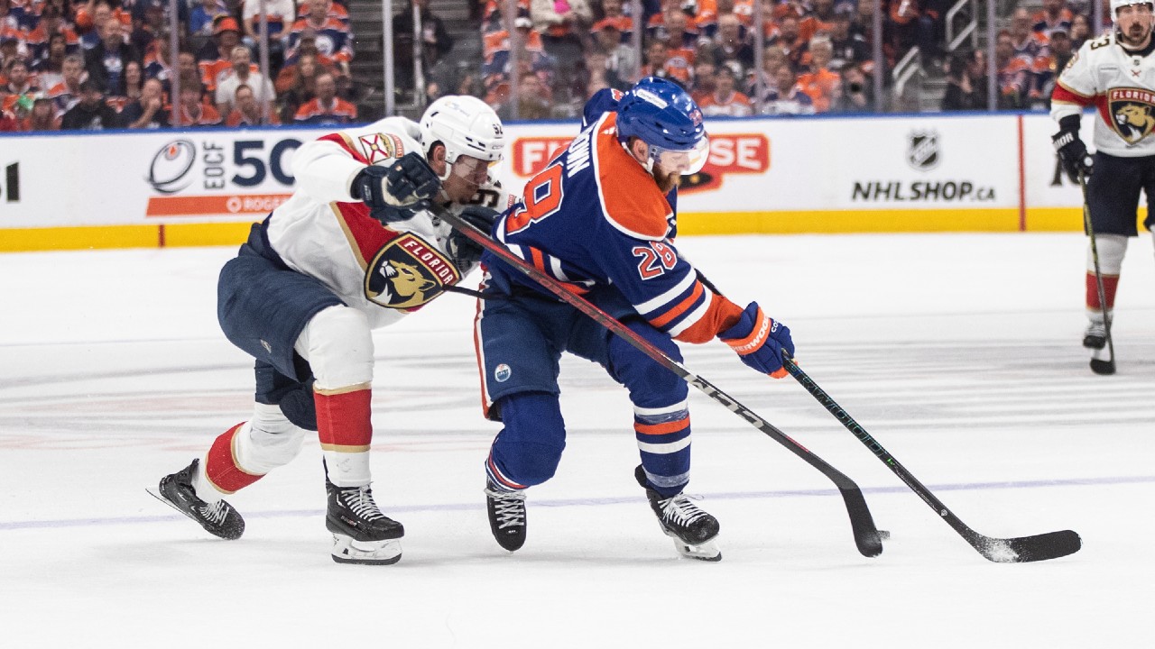 Panthers lose tight Game 1 after critical mistake