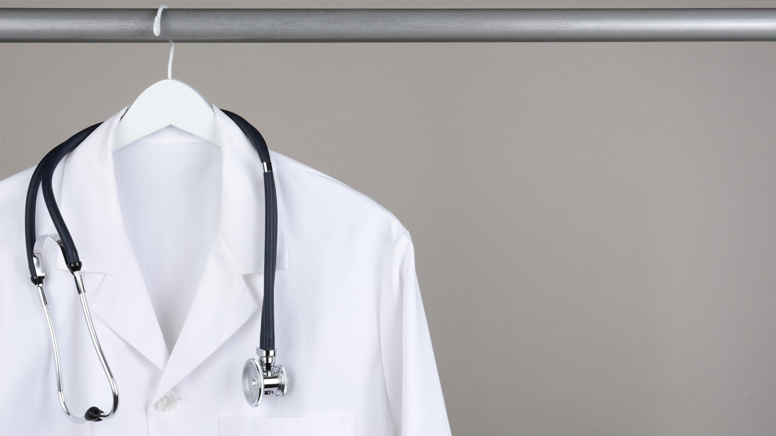 Is Now a Bad Time for Doctors to Retire?