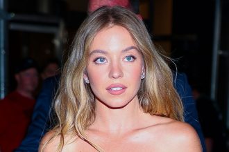 Sydney Sweeney’s stunning plunge-neck corset ball gown channels modern Cinderella chic