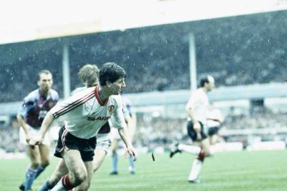 Transfer Tales: Denis Irwin