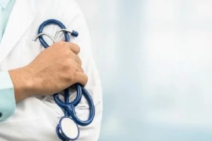 MBBS बन बैठा ‘दिल का डॉक्टर’… 8 महीने में 50 हार्ट सर्जरी के बाद ऐसे बेनकाब हुआ फेक कार्डियोलॉजिस्ट