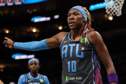 Dream’s Rhyne Howard sets three-point record in win over Sky