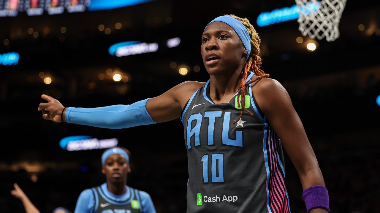 Dream’s Rhyne Howard sets three-point record in win over Sky