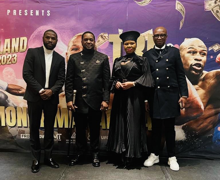 Snl24 | Money Mayweather honours Mzansi boxing legends!