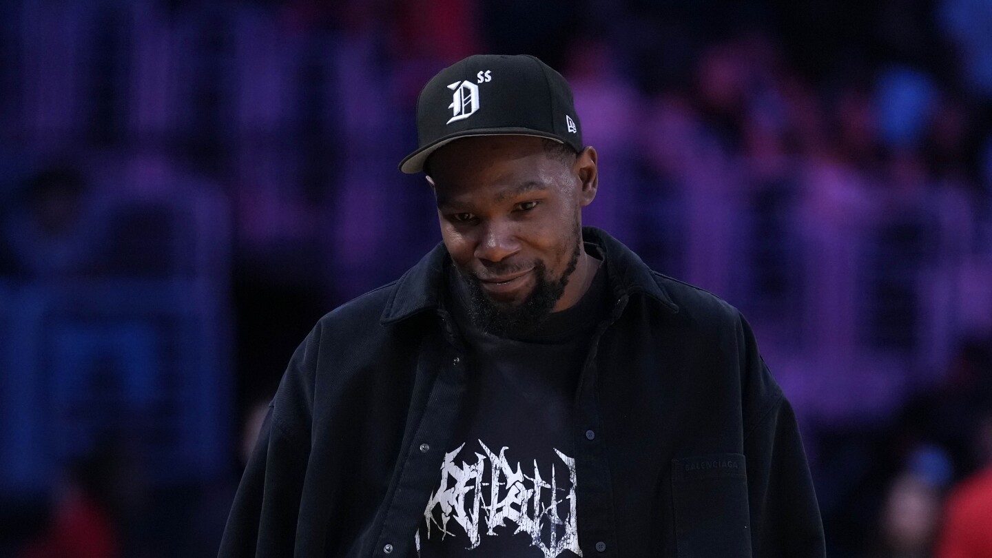 Report: Kevin Durant's wish list is Spurs, Heat, Rockets
