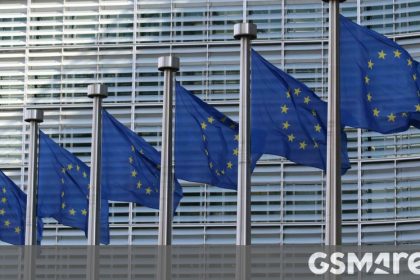 Smartphone market in Europe slips 2%, premium phones on the rise