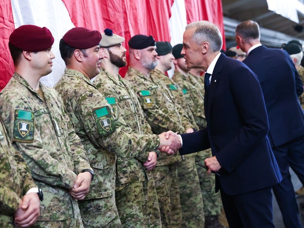 Raises, retention bonuses promised for Canadian Forces personnel