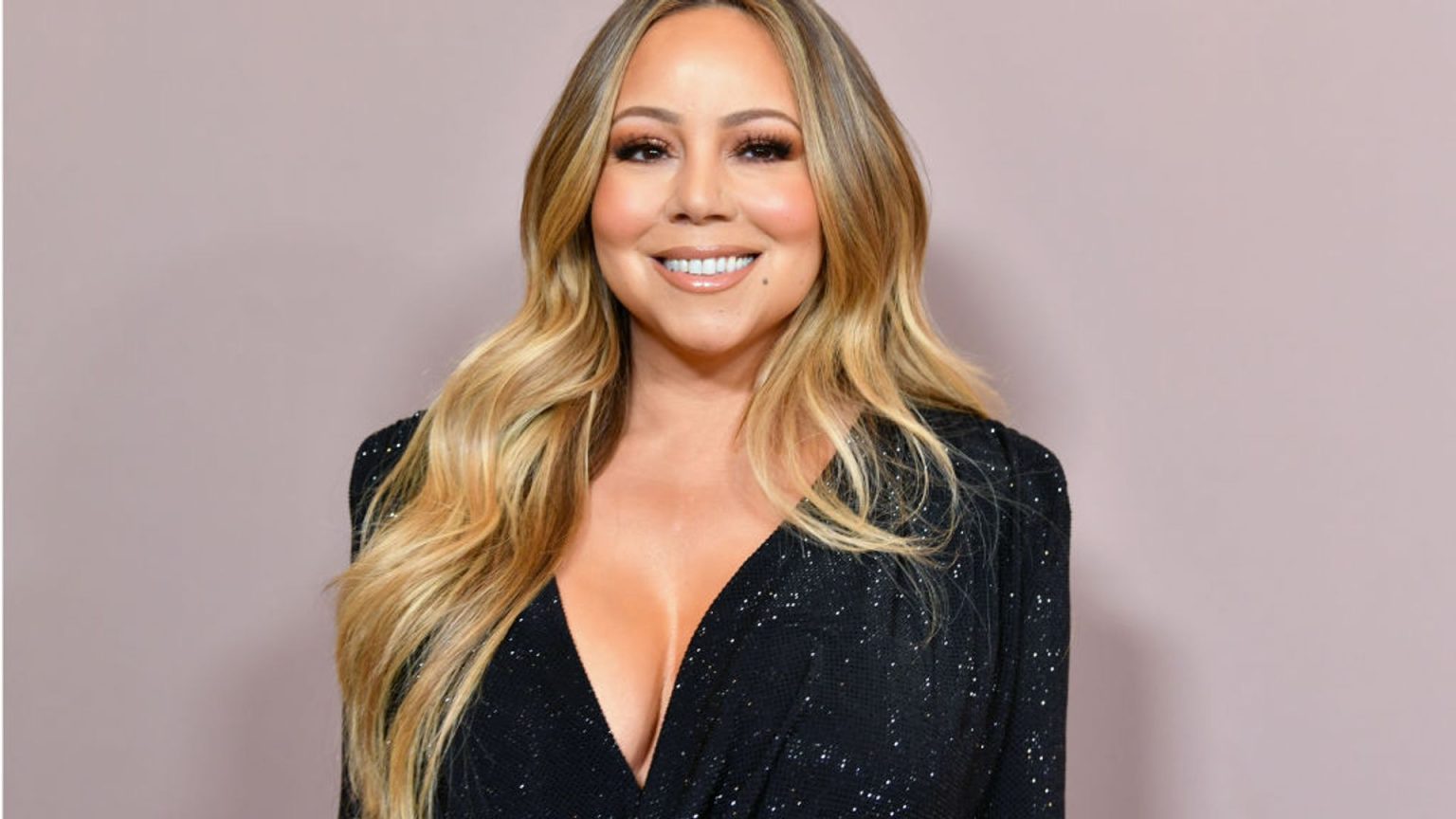 Mariah Carey looks so different with this striking Y2K hairstyle