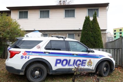 Lam sisters confessed to killing mom, murder trial jury hears