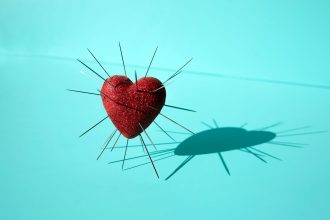 5 Major Reasons Why People Cheat, According to Couples Therapists