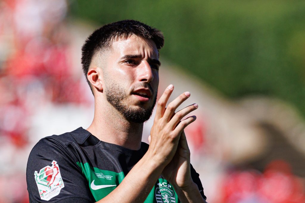 Man United enquire about Portuguese defender