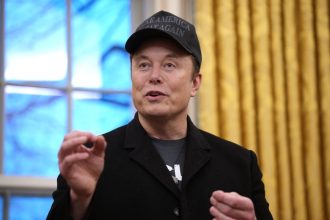 Elon Musk is lobbying lawmakers on driverless vehicle rules