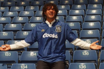 ‘Hoddle basically refused to show Gullit any of Chelsea’s facilities – he took him for a posh lunch in Kensington and persuaded him to sign a deal there’: Scott Minto on how Chelsea made a huge transfer splash