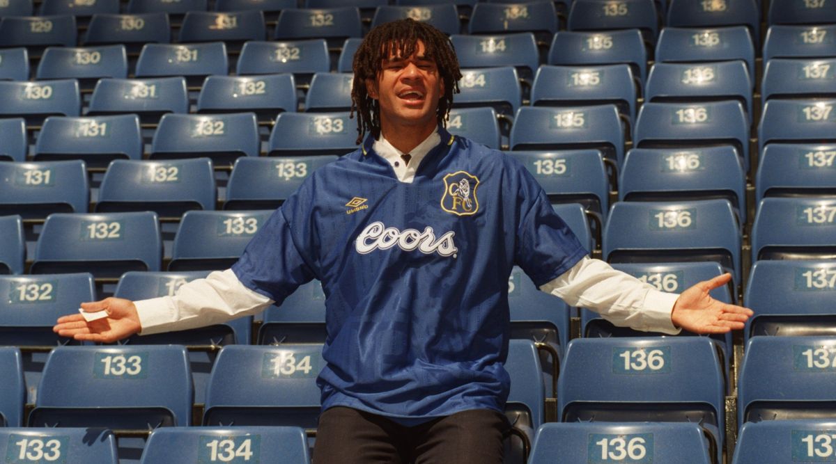 ‘Hoddle basically refused to show Gullit any of Chelsea’s facilities – he took him for a posh lunch in Kensington and persuaded him to sign a deal there’: Scott Minto on how Chelsea made a huge transfer splash