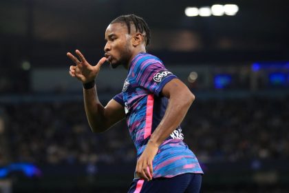 Bayern Munich looking to deal blow to Manchester United transfer hopes with attractive rival bid for Chelsea forward