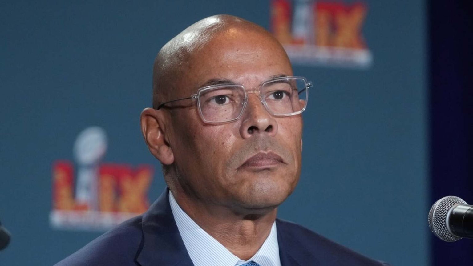 NFLPA exec director Lloyd Howell Jr. steps down amid controversy