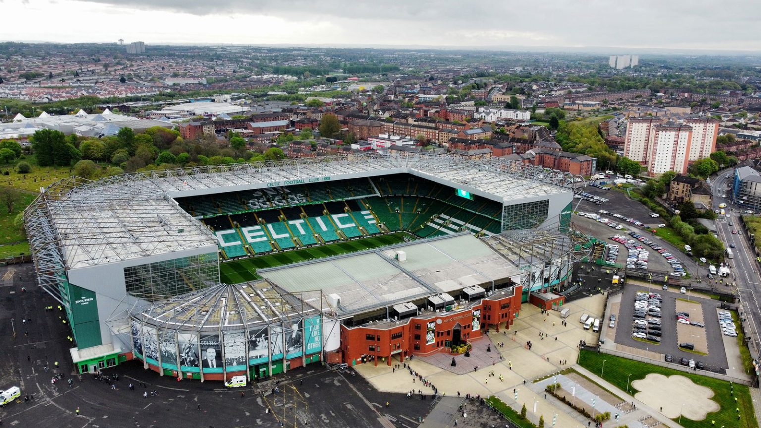 Invasion of Glasgow begins – 10,000+ Newcastle United fans on the move to Celtic Park