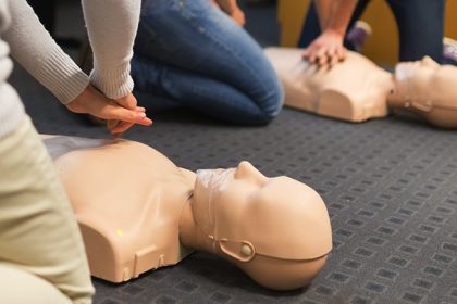 Early Smartphone-Activated Bystander CPR Can Boost Survival