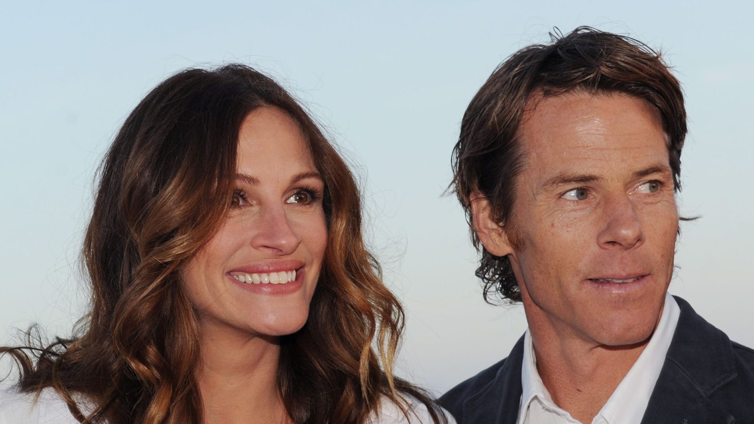 Julia Roberts talks ‘joy’ of life with husband Danny Moder and kids as she shares new photo