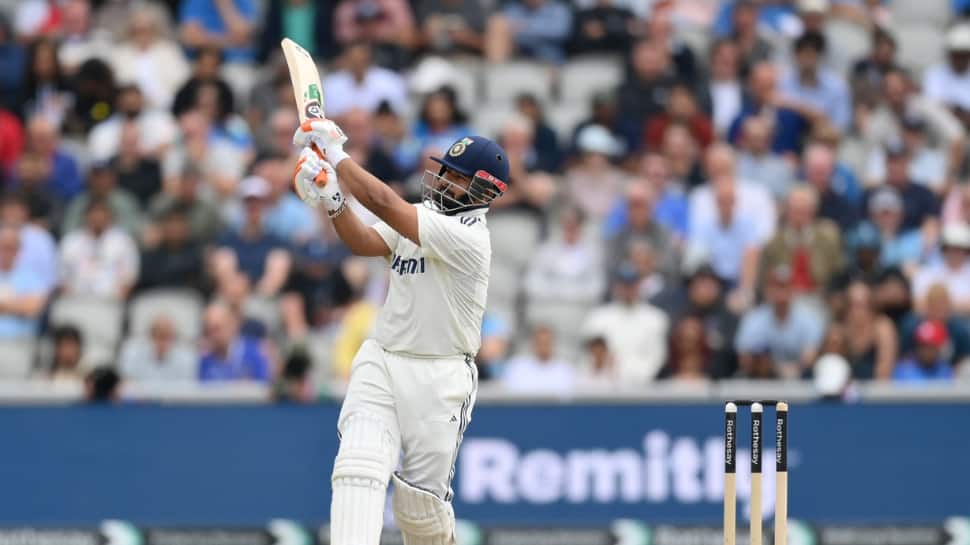 ‘A Brave Effort’: Sachin Tendulkar Hails Rishabh Pant’s Resilience After Pain-Defying Fifty