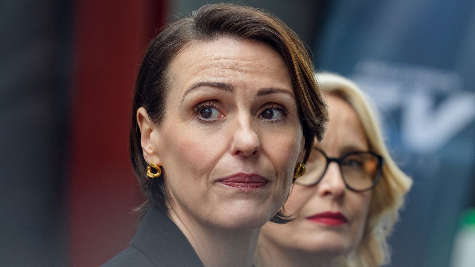 Netflix reveals first look at Suranne Jones’ 5-part ‘hit’ thriller with Shetland star