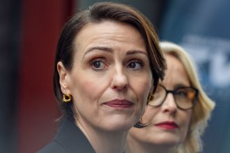 Netflix reveals first look at Suranne Jones’ 5-part ‘hit’ thriller with Shetland star