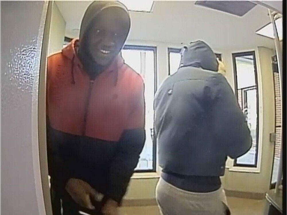 ‘Bank investigator’ fraud suspects sought by Ottawa police