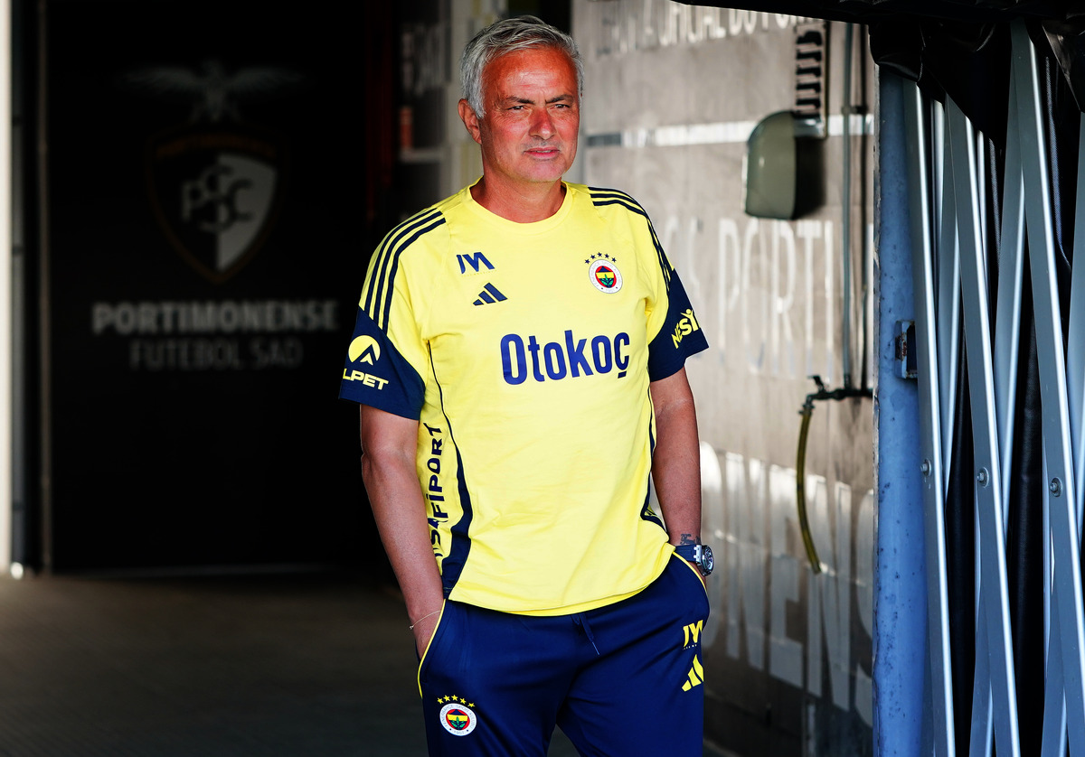 Report: Fenerbahce director in Turin as Mourinho wants Juventus misfit