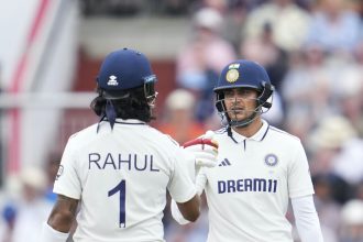 GIll, Rahul keep India alive and kicking through wicketless session