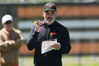 Kevin Stefanski Can’t Hide Browns QB Chart Anymore as Joe Flacco Make Retirement Plans Public – Report