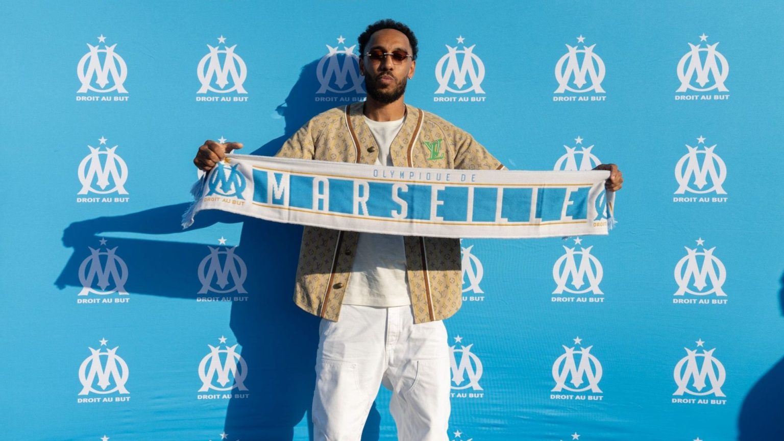 VIDEO: Auba’s back! Pierre-Emerick Aubameyang gets hero’s welcome in Marseille as ex-Arsenal striker arrives to rejoin Ligue 1 giants & link up with Mason Greenwood
