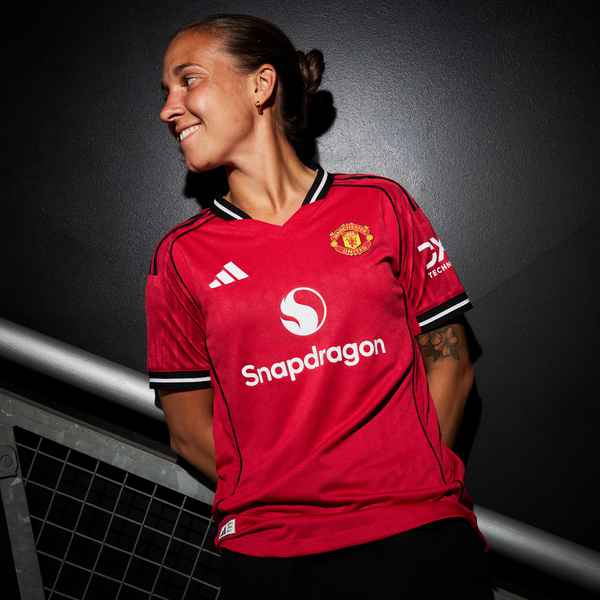 United Women sign Zigiotti Olme