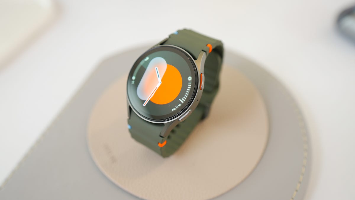 Buy a Samsung Galaxy Watch 7 on sale and get a free SmartTag2 Bluetooth tracker