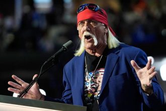 Florida parent demands resignation of school board chair who celebrated Hulk Hogan’s death