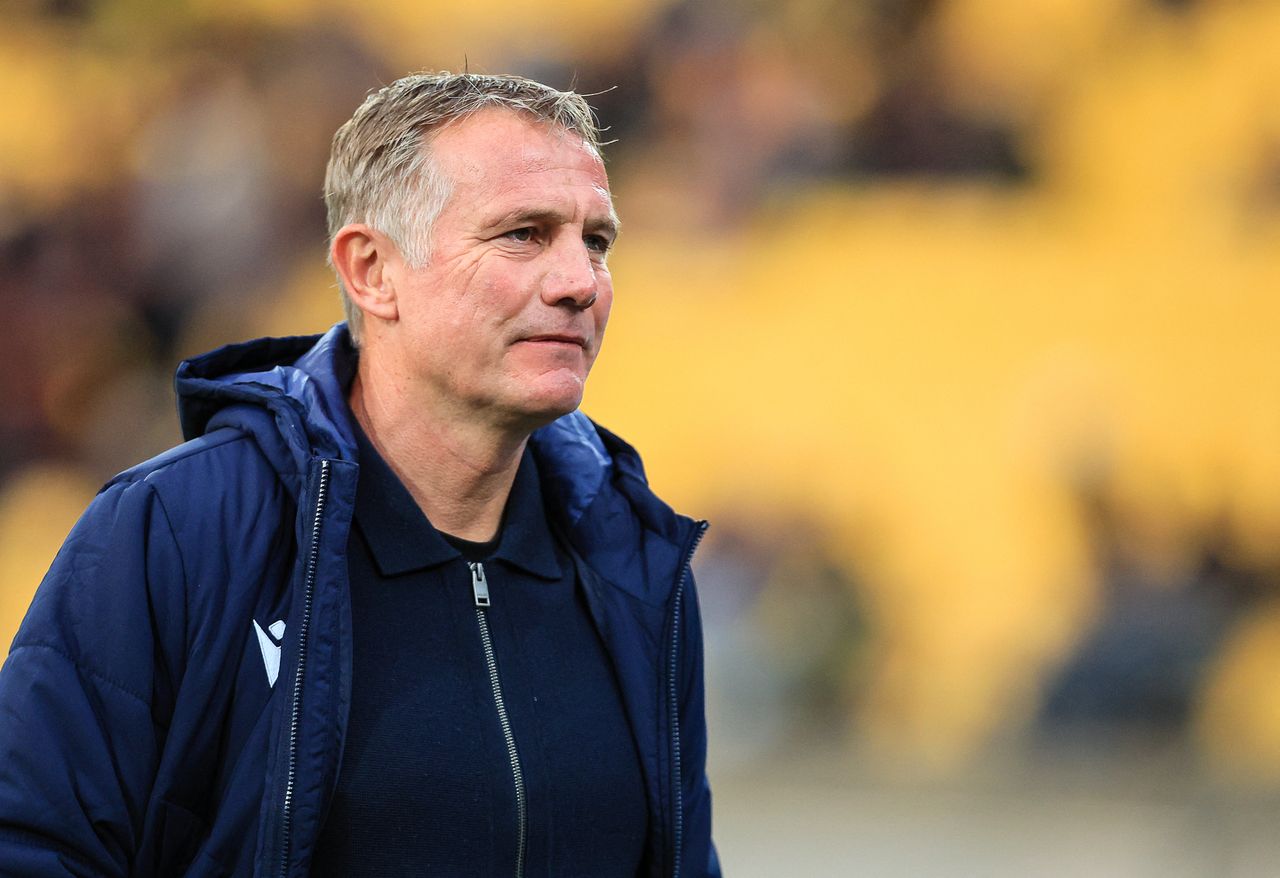 Wrexham make staggering transfer bid for England international: report