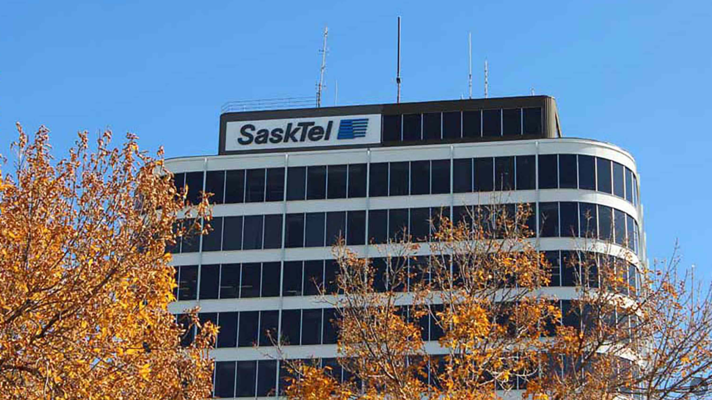 SaskTel continues offering credits for Saskatchewan wildfire evacuees