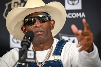 Doctors share bladder cancer warning signs after Deion Sanders reveals diagnosis and recovery
