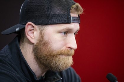 Clock ticking on Ottawa Senators to sign alternate captain Claude Giroux