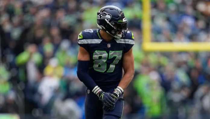 Cincinnati signed TE Noah Fant to a one-year deal for the 2025 season