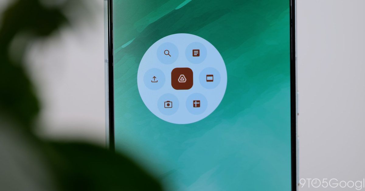 Google Drive tests moving scanner to the bottom bar on Android