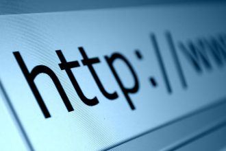 Tech support scammers are forcing their fake phone numbers into real webpages